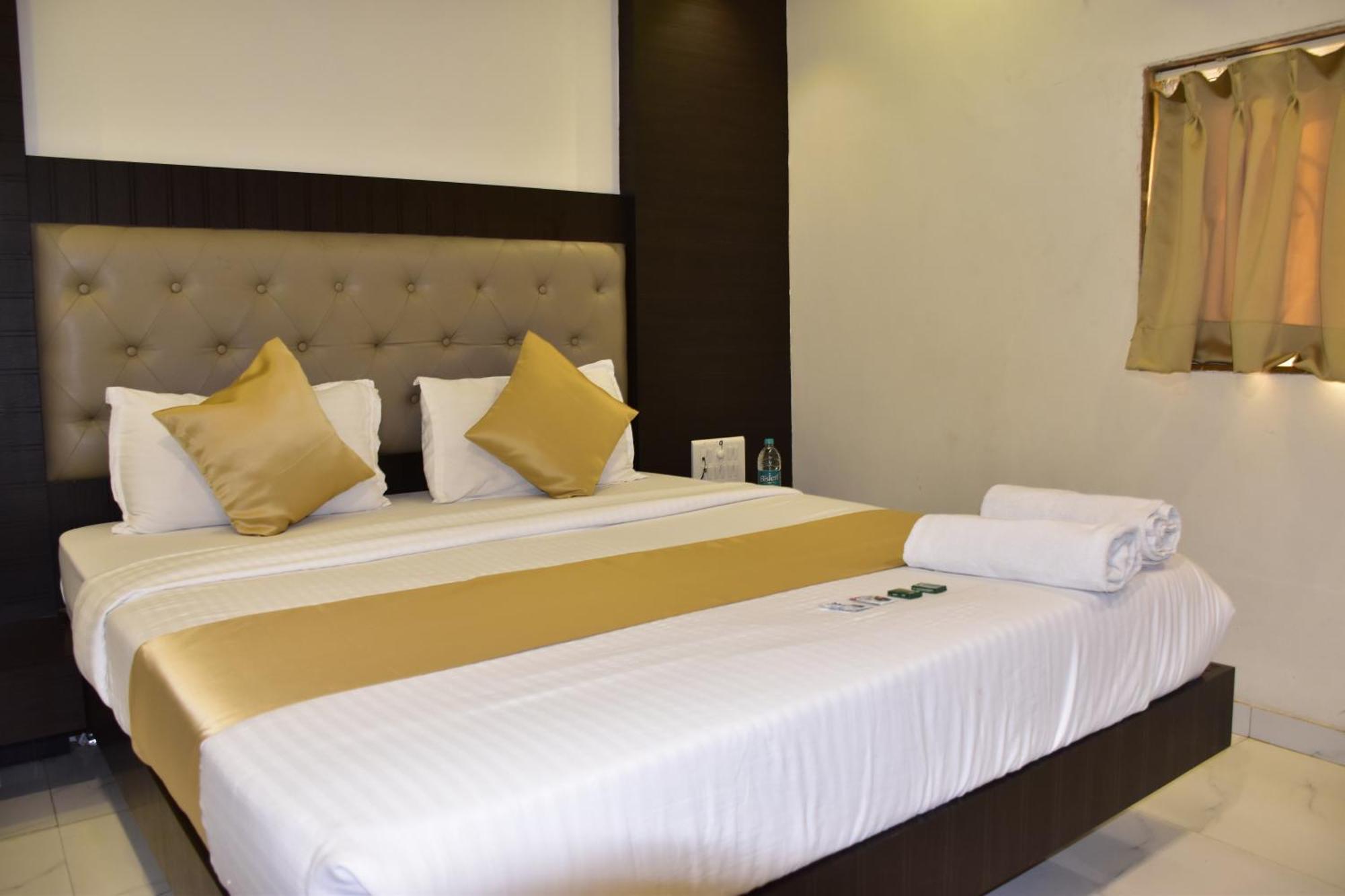 Hotel Bkc Palace Inn - Jio World Convention Center And Us Visa Center హోటల్ బి కే సి ప్యాలెస్ ఇన్ มุมไบ ภายนอก รูปภาพ
