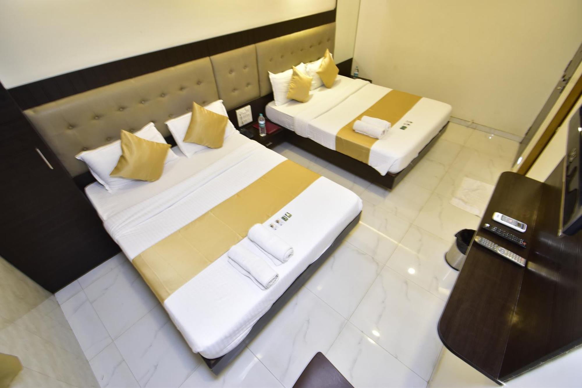 Hotel Bkc Palace Inn - Jio World Convention Center And Us Visa Center హోటల్ బి కే సి ప్యాలెస్ ఇన్ มุมไบ ภายนอก รูปภาพ